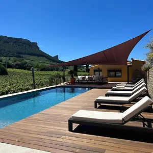Côté Vignes Couette-café Cassis