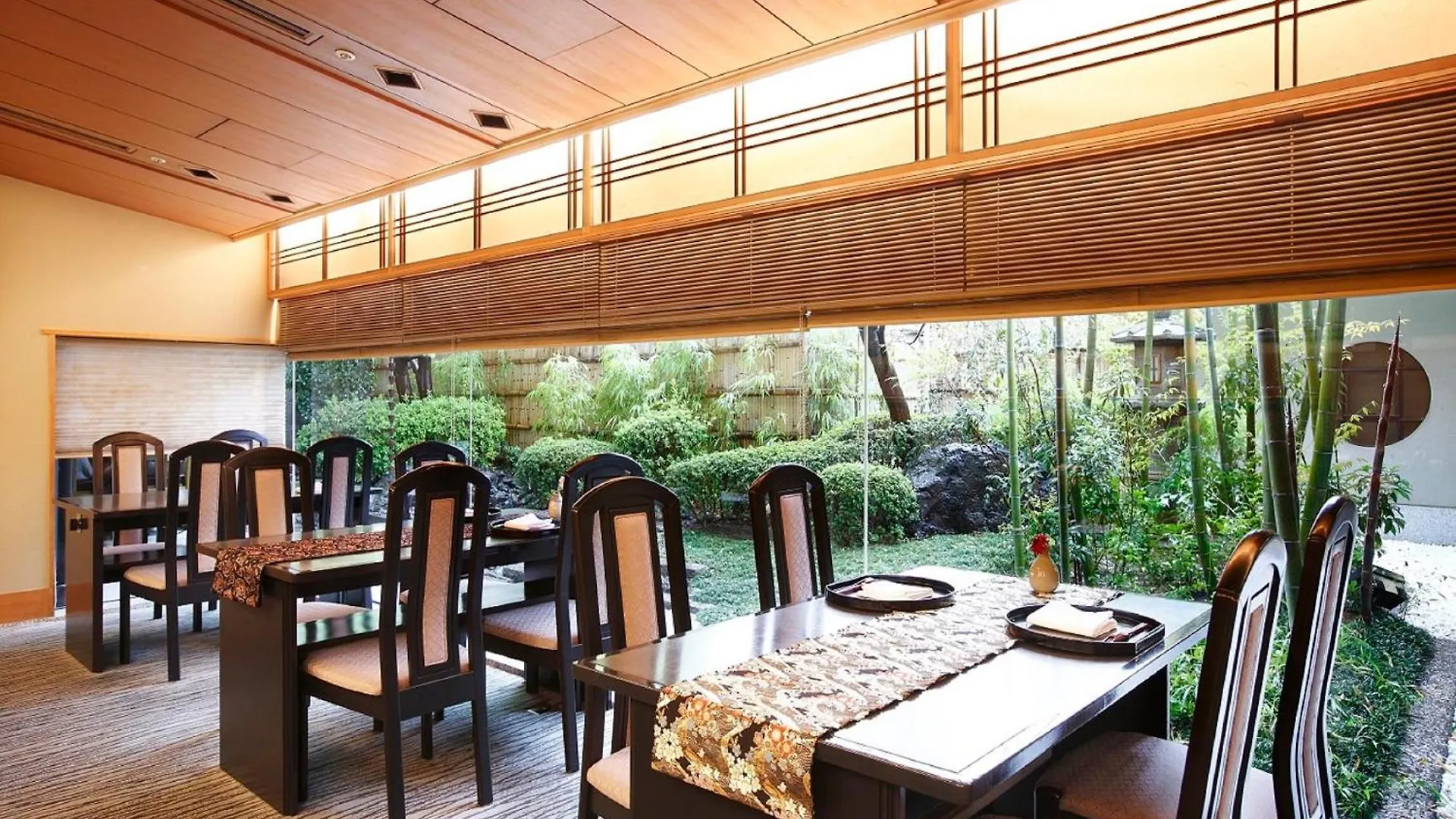 Kyoto Brighton Hotel 5*,
